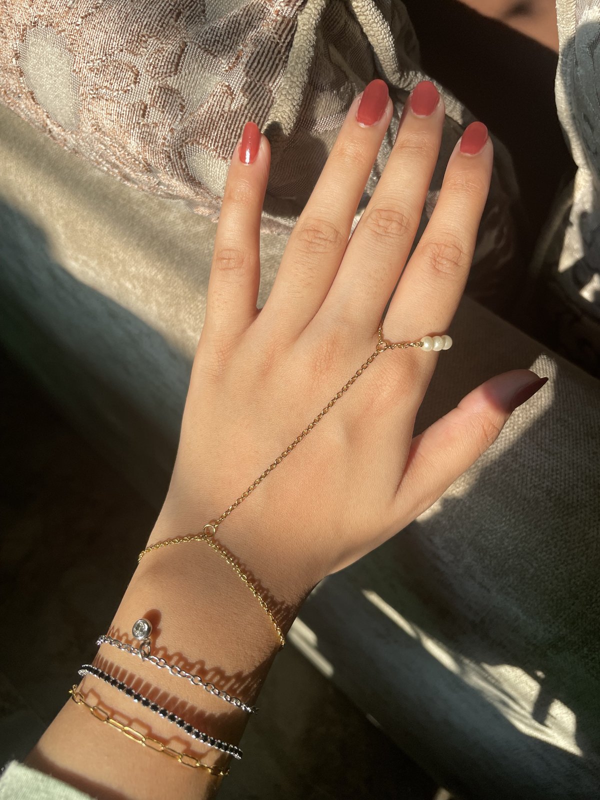Shop Handchains